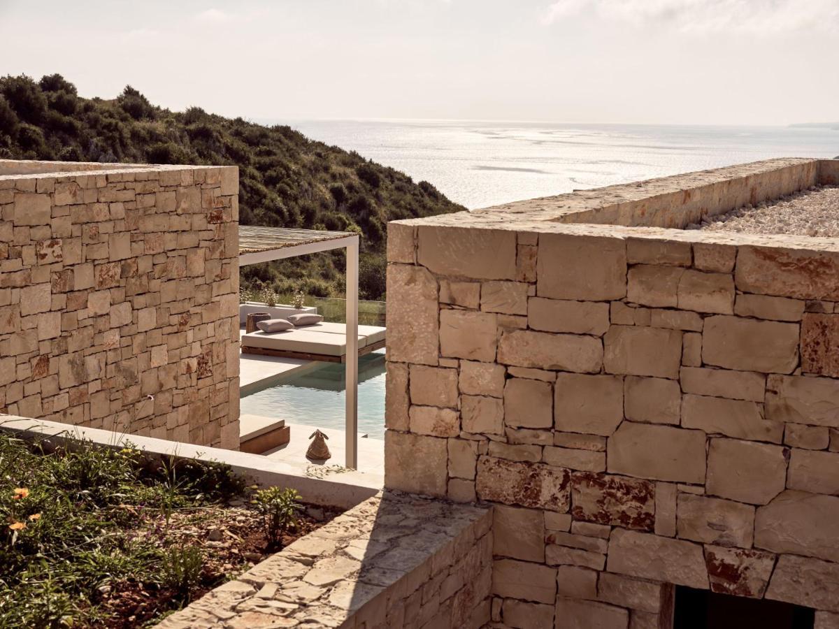 The Sall Suites Complex A - Iconic Sea Views, By Zantewize 아기오스니콜라우스 외부 사진